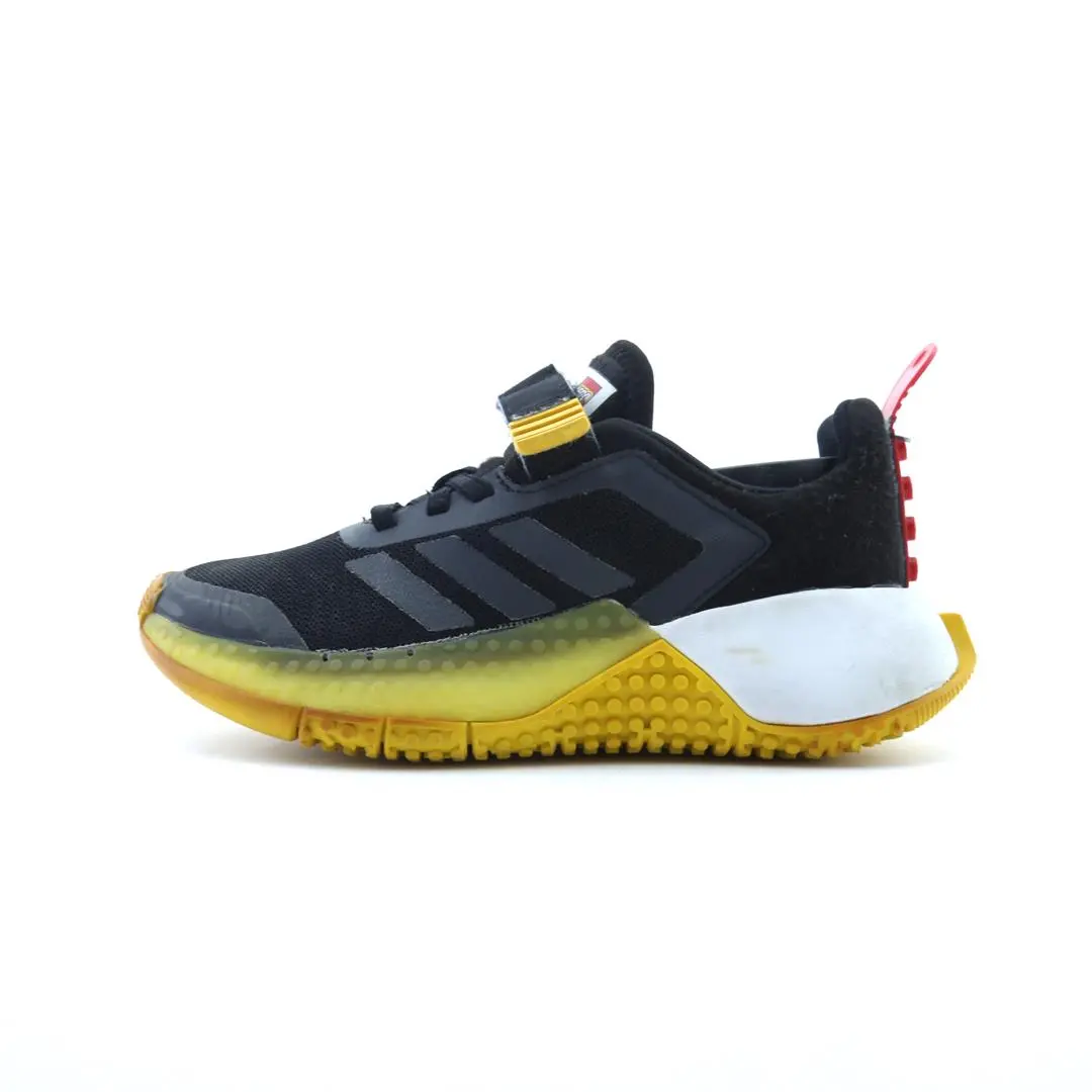 Adidas Sport Shoe Lego 1
